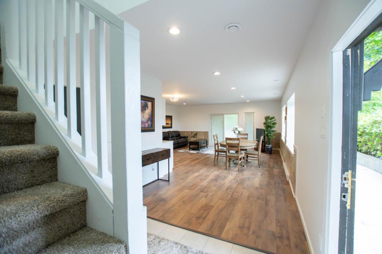 Private Mountainside Home Chilliwack Exterior foto